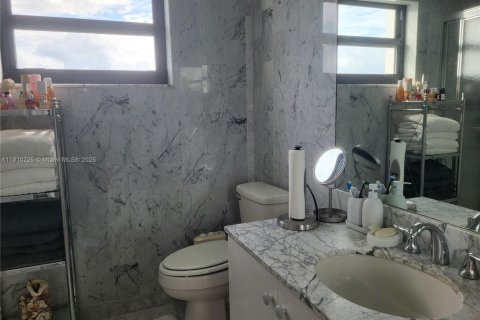 Снять в аренду кондоминиум в Холливуд, Флорида 2 спальни, 130.06м2, № 1973578 - фото 19