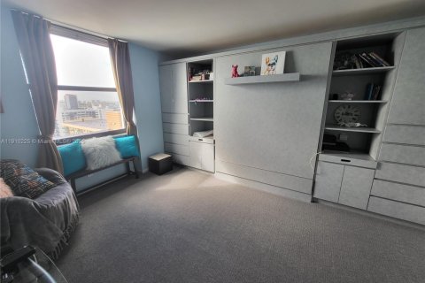 Снять в аренду кондоминиум в Холливуд, Флорида 2 спальни, 130.06м2, № 1973578 - фото 14