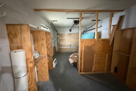 Снять в аренду виллу или дом в Тамарак, Флорида 3 спальни, 151.34м2, № 1995712 - фото 18