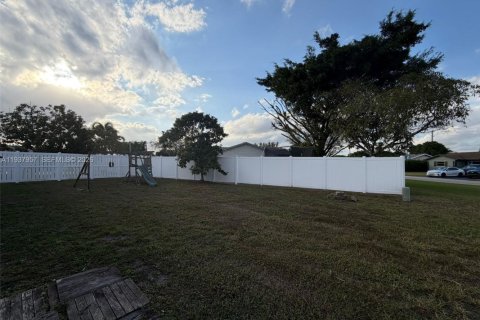 Casa en alquiler en Tamarac, Florida, 3 dormitorios, 151.34 m2 № 1995712 - foto 27