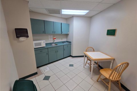 Commercial property in Orlando, Florida 70.14 sq.m. № 2150897 - photo 21