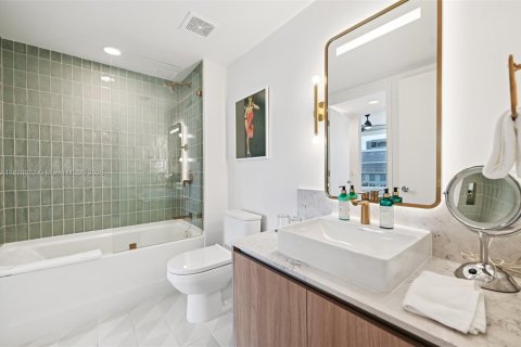 Condominio en venta en Miami, Florida, 1 dormitorio, 51.19 m2 № 1788672 - foto 4
