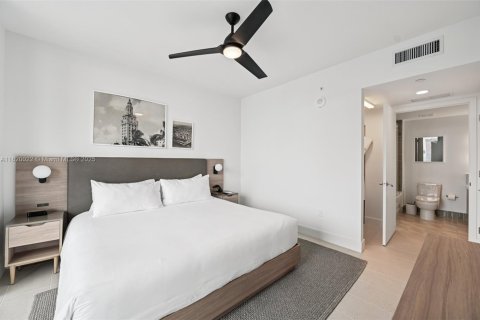 Condominio en venta en Miami, Florida, 1 dormitorio, 51.19 m2 № 1788672 - foto 12