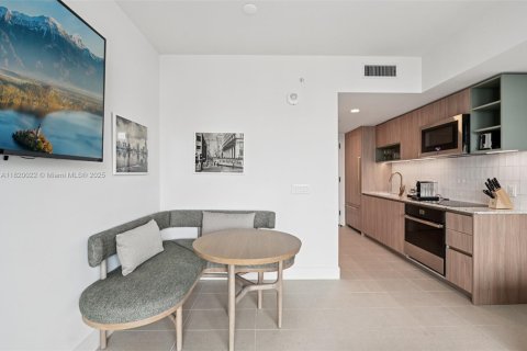 Condominio en venta en Miami, Florida, 1 dormitorio, 51.19 m2 № 1788672 - foto 9