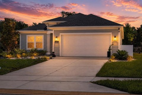 House in Ormond Beach, Florida 3 bedrooms, 159.05 sq.m. № 2221126