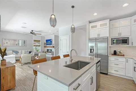 Купить виллу или дом в Сарасота, Флорида 8 комнат, 197.97м2, № 1803880 - фото 13