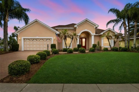 Villa ou maison à Auburndale, Floride 4 chambres, 232.35 m2 № 2358104
