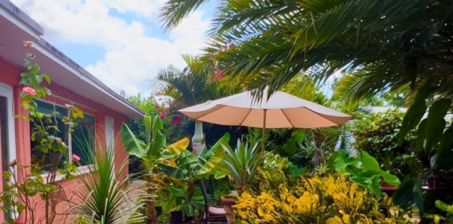 Casa en Miami, Florida 3 dormitorios, 145.58 m2 № 1210486