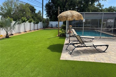 House in Seminole, Florida 2 bedrooms, 139.63 sq.m. № 2197852 - photo 20
