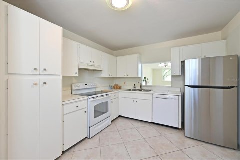 Copropriété à vendre à Bradenton, Floride: 3 chambres, 136.38 m2 № 2232233 - photo 9
