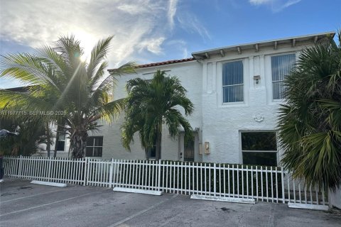 Immobilier commercial à Miami Beach, Floride 293.39 m2 № 2041838