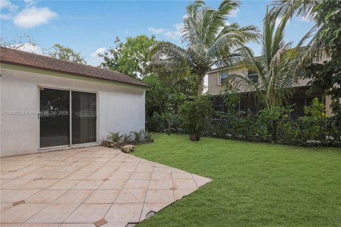 Casa en venta en Pembroke Pines, Florida, 3 dormitorios, 152.36 m2 № 1949452 - foto 26