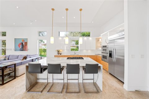 House in Davie, Florida 5 bedrooms, 394.56 sq.m. № 2010828 - photo 16