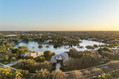 House in Davie, Florida 5 bedrooms, 394.56 sq.m. № 2010828 - photo 2