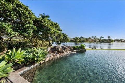 House in Davie, Florida 5 bedrooms, 394.56 sq.m. № 2010828 - photo 7