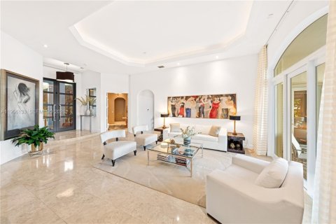 House in Davie, Florida 5 bedrooms, 394.56 sq.m. № 2010828 - photo 14