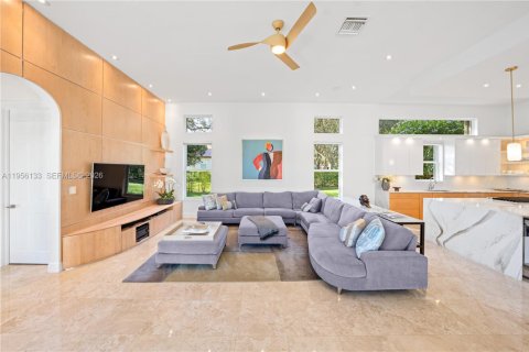 House in Davie, Florida 5 bedrooms, 394.56 sq.m. № 2010828 - photo 20