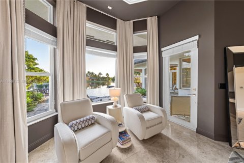 House in Davie, Florida 5 bedrooms, 394.56 sq.m. № 2010828 - photo 26