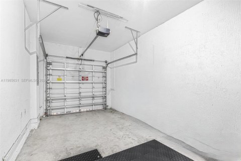 Купить таунхаус в Катлер-Бей, Флорида 4 спальни, 159.79м2, № 2048849 - фото 23