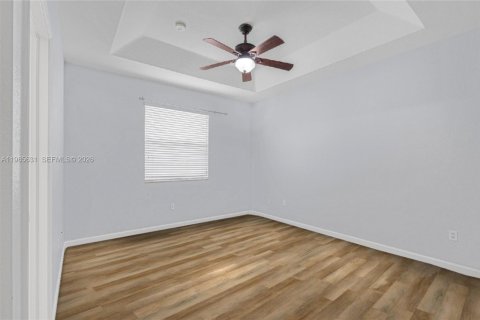 Купить таунхаус в Катлер-Бей, Флорида 4 спальни, 159.79м2, № 2048849 - фото 16