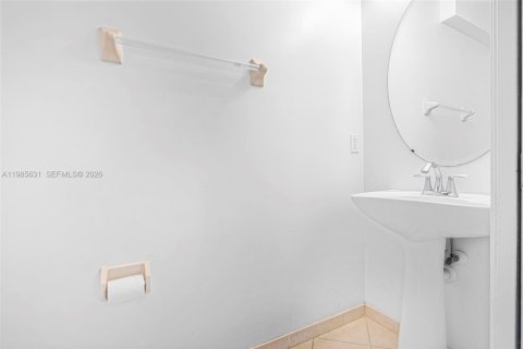 Купить таунхаус в Катлер-Бей, Флорида 4 спальни, 159.79м2, № 2048849 - фото 13