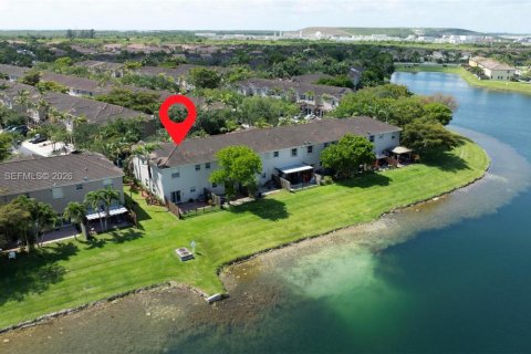 Купить таунхаус в Катлер-Бей, Флорида 4 спальни, 159.79м2, № 2048849 - фото 27