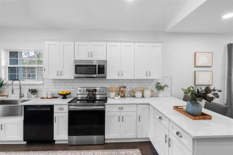 Casa en venta en Tampa, Florida, 3 dormitorios, 113.34 m2 № 2358767 - foto 11