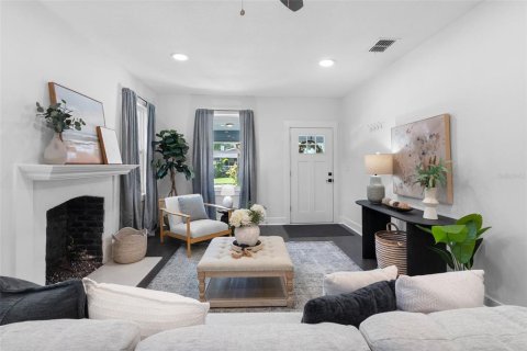 Casa en venta en Tampa, Florida, 3 dormitorios, 113.34 m2 № 2358767 - foto 2