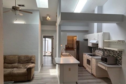 Appartement à louer à Gainesville, Floride: 2 chambres, 84.26 m2 № 1823181 - photo 2