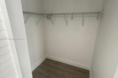 Touwnhouse à louer à Hialeah, Floride: 3 chambres, 90.49 m2 № 1971022 - photo 8