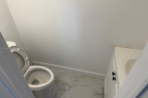 Touwnhouse à louer à Hialeah, Floride: 3 chambres, 90.49 m2 № 1971022 - photo 16