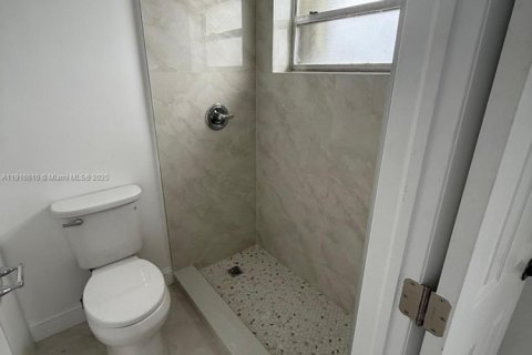 Touwnhouse à louer à Hialeah, Floride: 3 chambres, 90.49 m2 № 1971022 - photo 9
