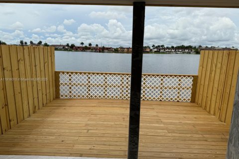 Touwnhouse à louer à Hialeah, Floride: 3 chambres, 90.49 m2 № 1971022 - photo 21