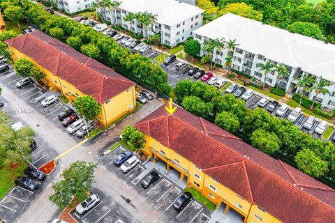 Купить кондоминиум в Майами, Флорида 3 спальни, 123.1м2, № 1931308 - фото 13