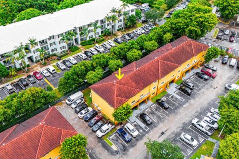 Купить кондоминиум в Майами, Флорида 3 спальни, 123.1м2, № 1931308 - фото 10