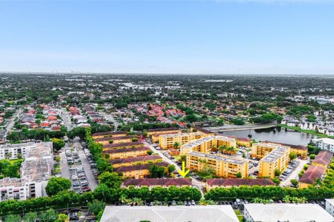 Купить кондоминиум в Майами, Флорида 3 спальни, 123.1м2, № 1931308 - фото 8