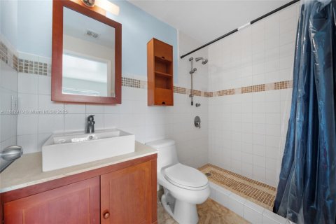 Купить кондоминиум в Майами, Флорида 3 спальни, 123.1м2, № 1931308 - фото 19
