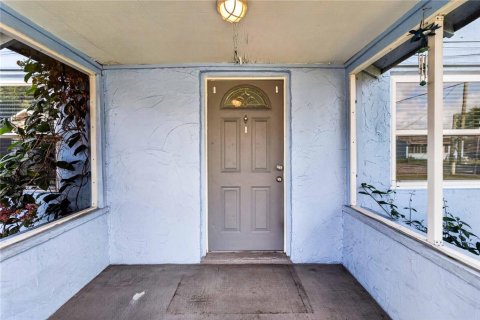 Villa ou maison à vendre à Kissimmee, Floride: 5 chambres, 135.92 m2 № 2302514 - photo 2