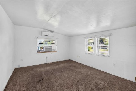 Villa ou maison à vendre à Kissimmee, Floride: 5 chambres, 135.92 m2 № 2302514 - photo 28