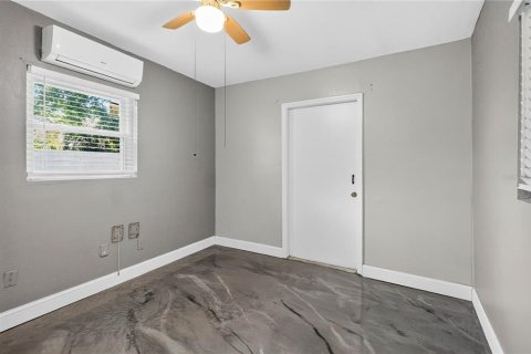 Villa ou maison à vendre à Kissimmee, Floride: 5 chambres, 135.92 m2 № 2302514 - photo 19