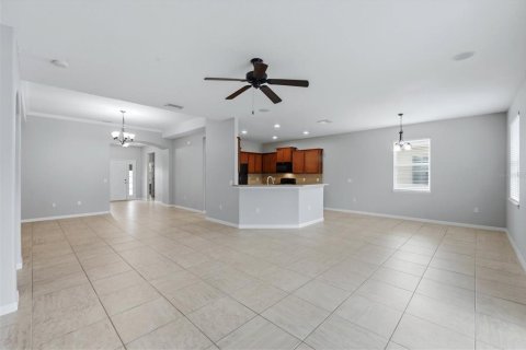 House in Bradenton, Florida 3 bedrooms, 176.14 sq.m. № 2229843 - photo 14