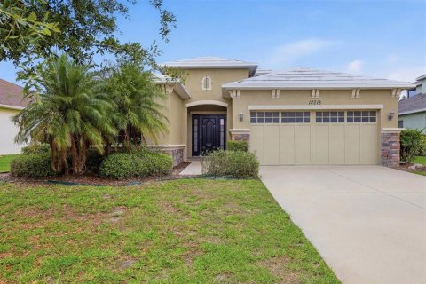 House in Bradenton, Florida 3 bedrooms, 176.14 sq.m. № 2229843