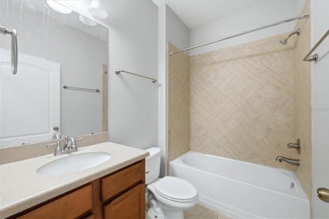 House in Bradenton, Florida 3 bedrooms, 176.14 sq.m. № 2229843 - photo 26