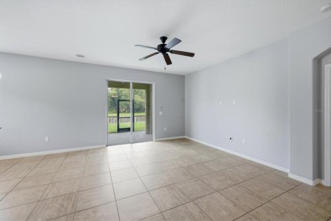 House in Bradenton, Florida 3 bedrooms, 176.14 sq.m. № 2229843 - photo 9