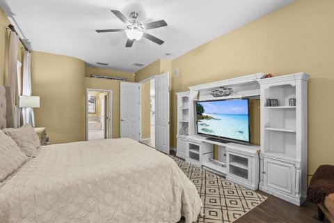 Casa en venta en Tampa, Florida, 4 dormitorios, 303.23 m2 № 2103475 - foto 21