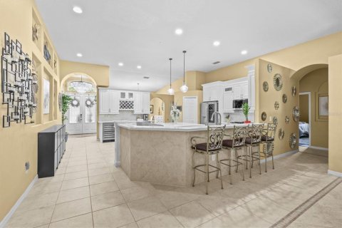 Casa en venta en Tampa, Florida, 4 dormitorios, 303.23 m2 № 2103475 - foto 11