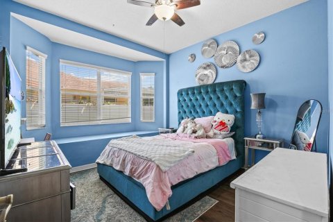 Casa en venta en Tampa, Florida, 4 dormitorios, 303.23 m2 № 2103475 - foto 25