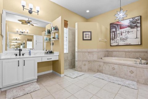 Casa en venta en Tampa, Florida, 4 dormitorios, 303.23 m2 № 2103475 - foto 23