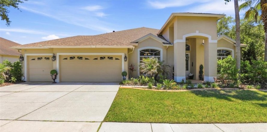 Casa en Tampa, Florida 4 dormitorios, 303.23 m2 № 2103475