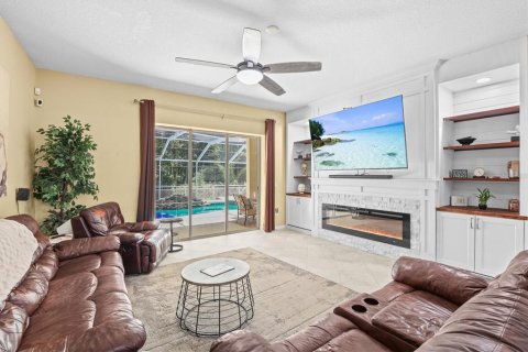 Casa en venta en Tampa, Florida, 4 dormitorios, 303.23 m2 № 2103475 - foto 16